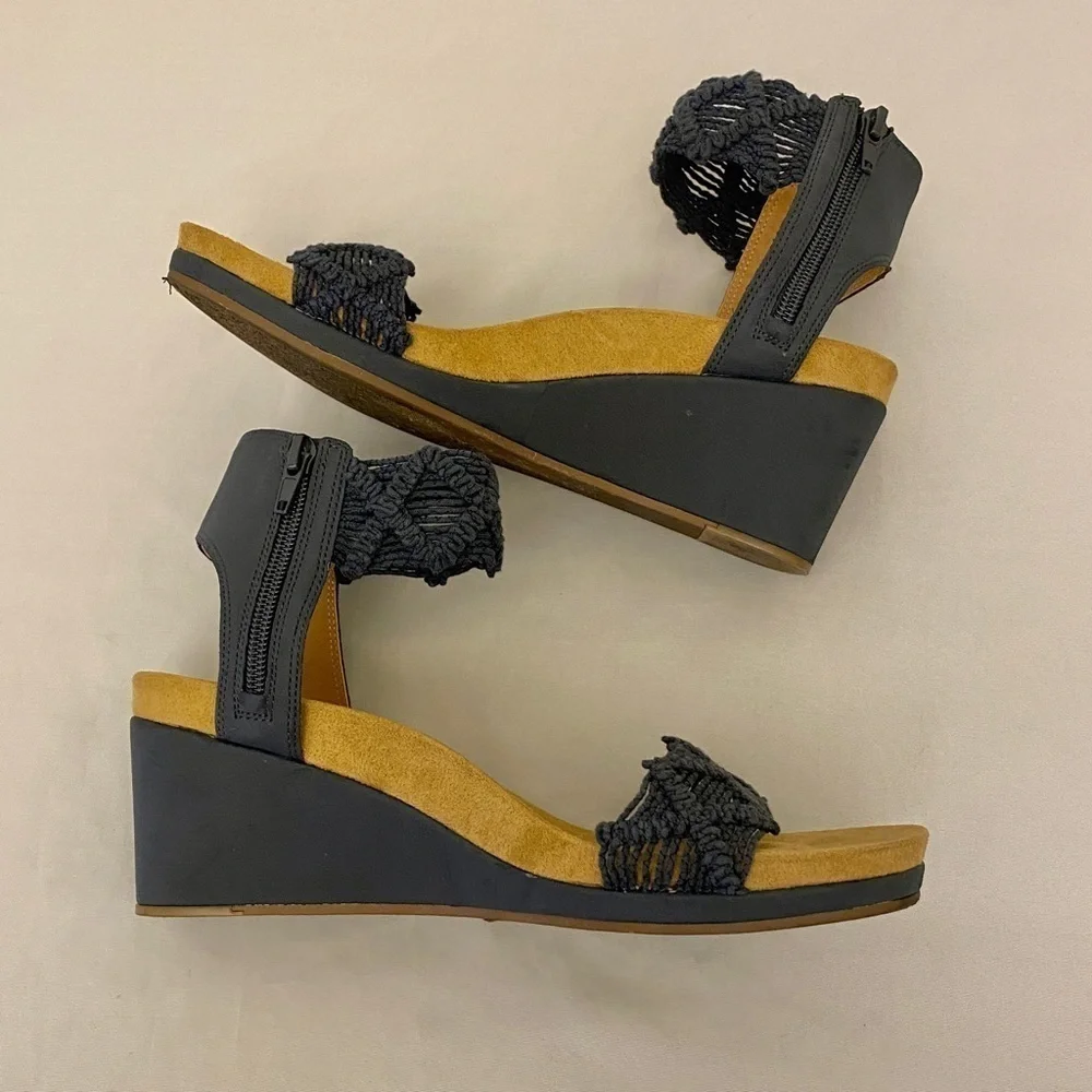 Lucky Brand Kierlo Wedge Sandals Macramé Heels Comfort Shoes Blue Size 9.5